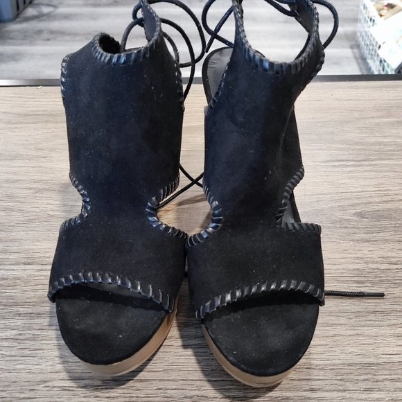 Just Fab Margie suede sandals black women's size 8 - Picture 1 of 11